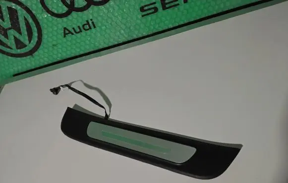 Audi A7 S7 4G Rear sill trim cover 4G8947424C