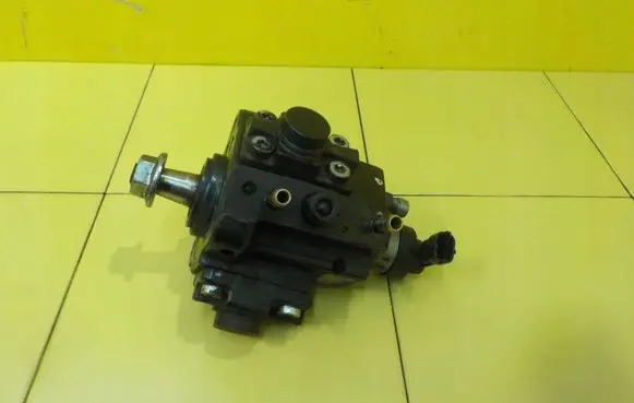 Opel Insignia A Fuel injection high pressure pump 0445010444