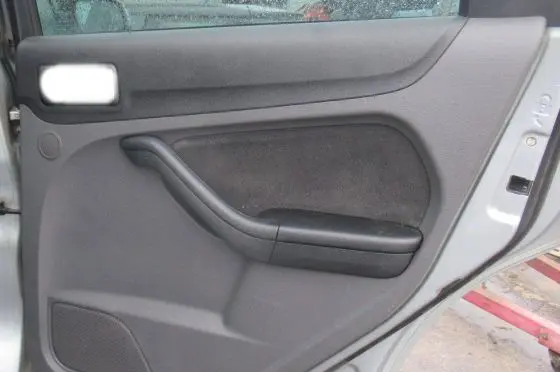 Ford Focus Coupe rear side trim panel 
