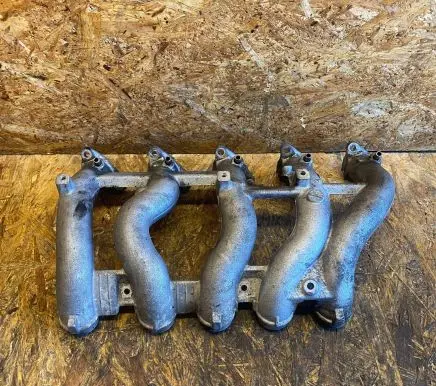 Mercedes-Benz E W124 Intake manifold 6021410201
