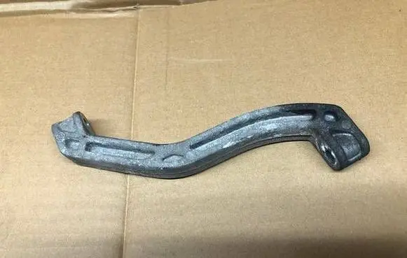Seat Leon (5F) Engine mounting bracket 1K0199359E