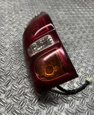 Toyota RAV 4 (XA10) Rear/tail lights