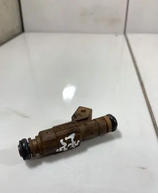 Volvo S70 V70 V70 XC Fuel injector 0280155831