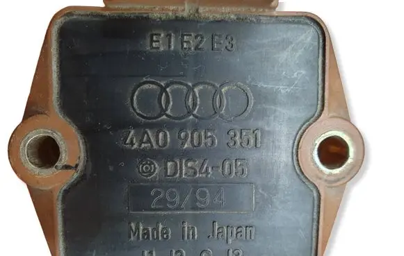 Audi A6 S6 C5 4B Ignition amplifier control unit 4A0905351