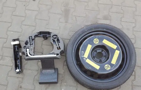 Audi A6 S6 C7 4G Tool set 