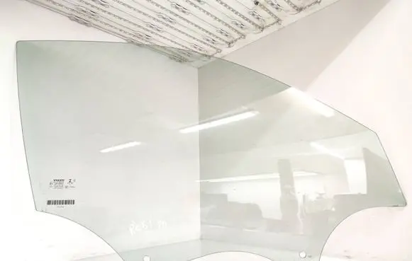 Volvo XC40 Front door window glass four-door 32244797 43R00049 32244798
