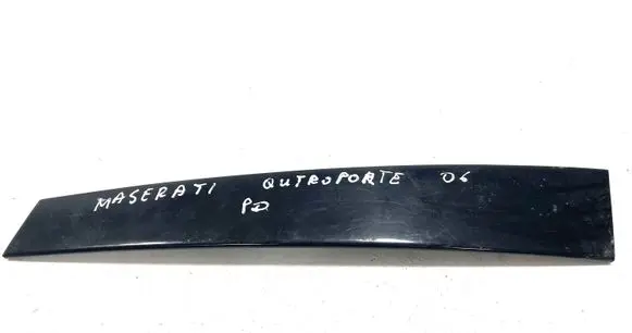 Maserati Quattroporte Front door trim (molding) 67066300