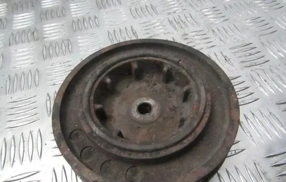 Renault Laguna II Crankshaft pulley c27581