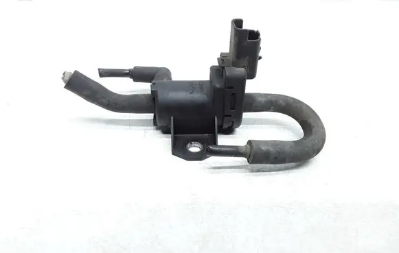 Volvo V40 Vacuum valve 9688124580