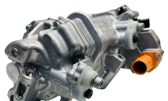 Mercedes-Benz C W206 Air conditioning (A/C) compressor (pump) A0008305304 0424001471 0424001478