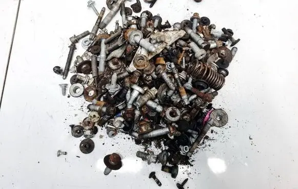 BMW X1 E84 Nuts/bolts 
