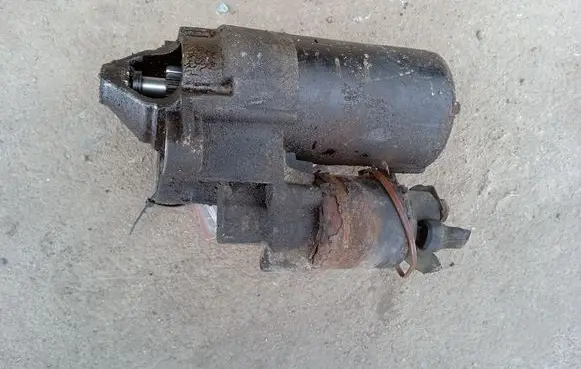 Renault Laguna I Starter motor