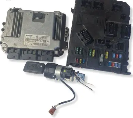Peugeot 407 Engine ECU kit and lock set 9653958980 9658945280 0281011633