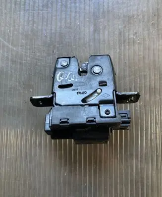 Nissan Qashqai Tailgate/trunk/boot lock/catch/latch 90502AV78E
