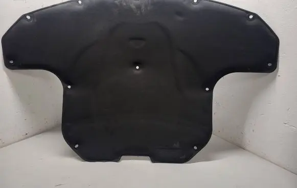 Engine bonnet/hood sound/heat insulation