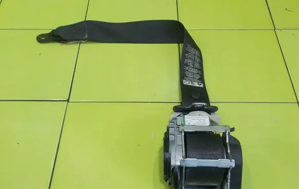 Jeep Patriot Front seatbelt 605673964C SP175
