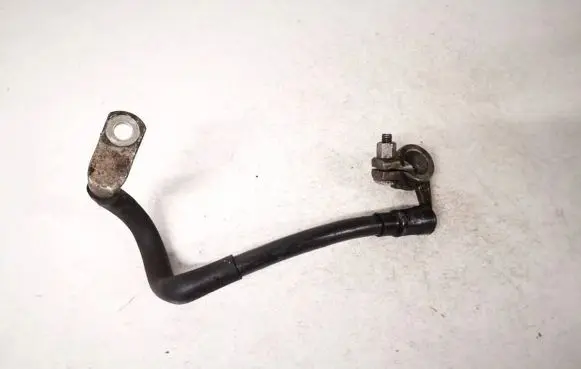 Skoda Octavia Mk2 (1Z) Positive cable (battery)