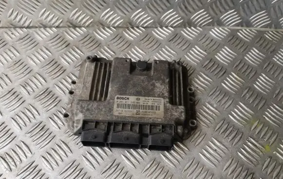 Nissan Primera Engine control unit/module 0281011645 23710AW323 8200305678
