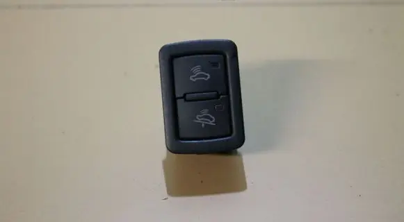 Audi A3 S3 8P Alarm switch 4F0962109