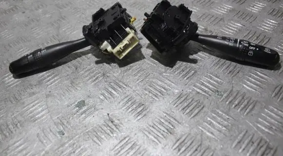 Toyota Corolla E120 E130 Wiper turn signal indicator stalk/switch 13020173753