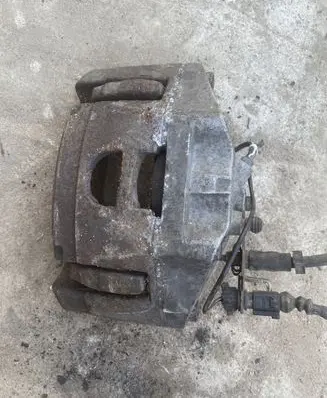 Audi A6 S6 C6 4F Front brake caliper