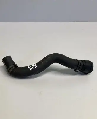 Volkswagen PASSAT B6 Engine coolant pipe/hose 1K0122073S