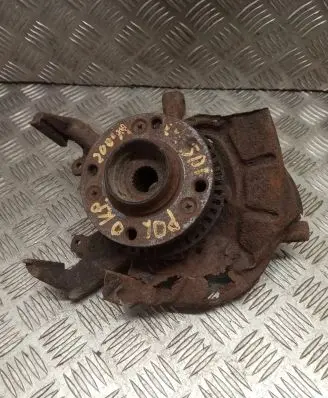 Volkswagen Polo III 6N 6N2 6NF Front wheel hub
