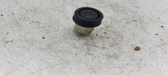 BMW 5 E39 Cigarette lighter NOCODE