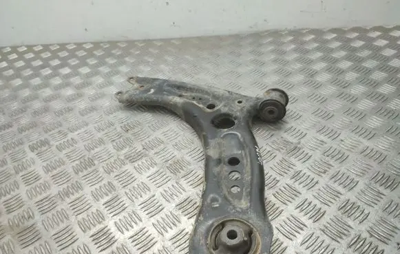 Skoda Octavia Mk3 (5E) Front lower control arm/wishbone