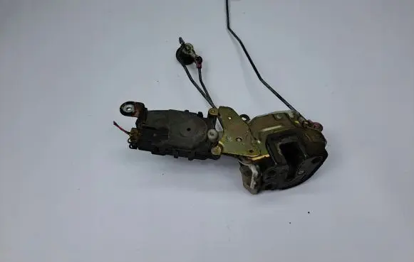 Subaru Forester SF Front door lock