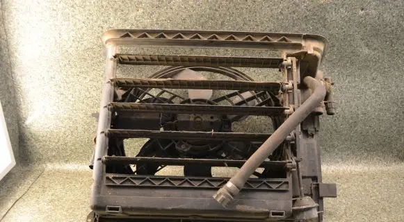 BMW 3 E46 Van refrigerator 2246786