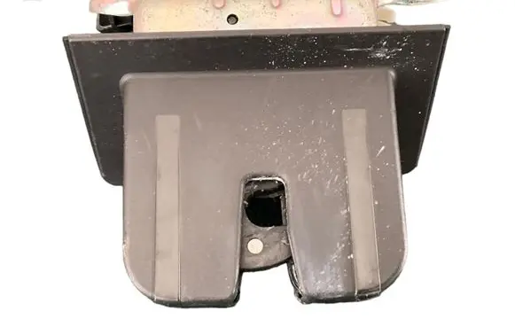 Seat Toledo IV (NH) Tailgate/trunk/boot lock/catch/latch 8R0827505A 073859