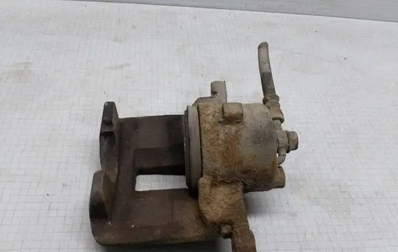 Toyota Corolla E120 E130 Front brake caliper