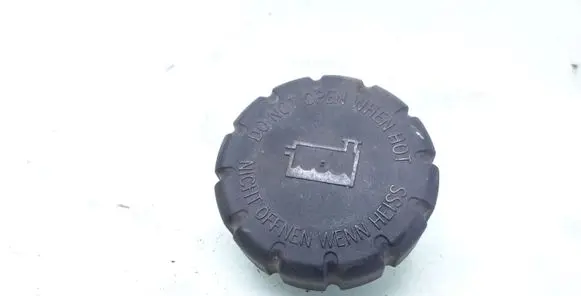 Mercedes-Benz CLS C219 Coolant expansion tank/reservoir cap 2105010615