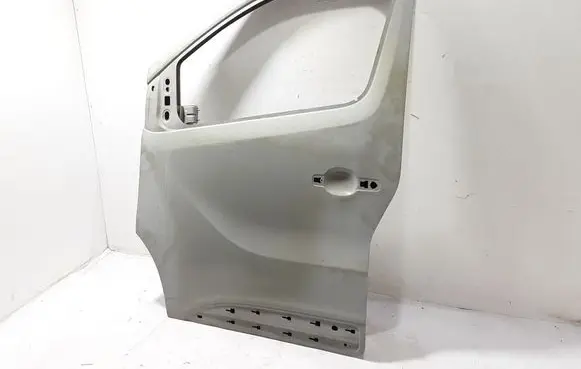 Renault Trafic III (X82) Door (2 Door Coupe) 801015693R