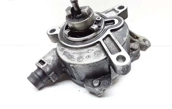 Volvo V70 Vacuum pump 31219463