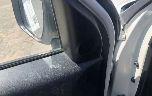 Suzuki Ignis Front door high frequency speaker