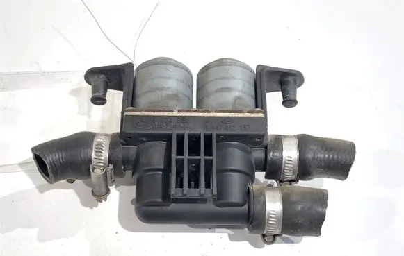 BMW 5 E39 Coolant heater control valve 8374995