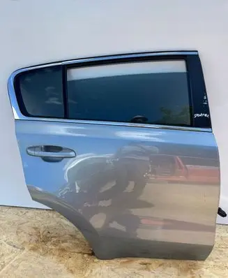 KIA Sportage Rear door 