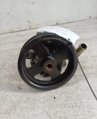 Toyota Corolla Verso E121 Power steering pump