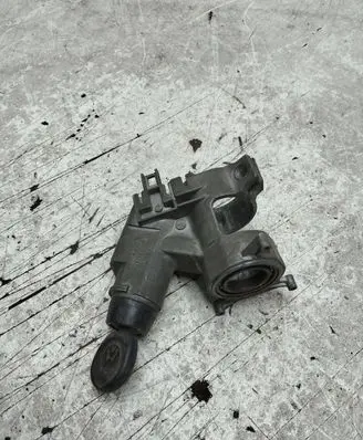 Volkswagen Golf III Ignition lock 357905851