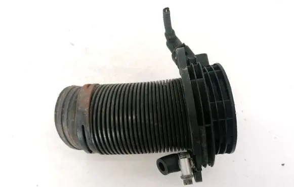 Audi A3 S3 8P Air intake hose/pipe