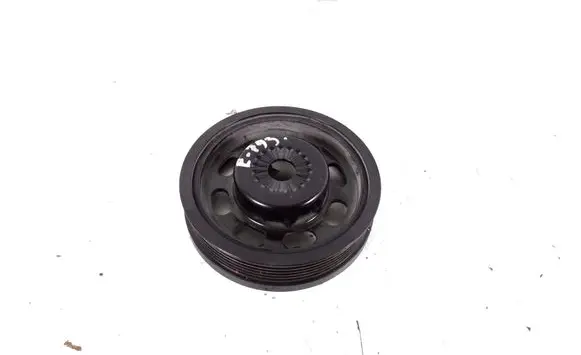 Volkswagen Golf VII Crankshaft pulley 04E105243E
