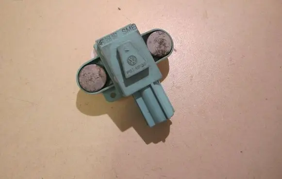 Audi A6 S6 C6 4F Airbag deployment crash/impact sensor 4F0955557
