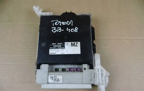 Toyota C-HR I Comfort/convenience module 89221F4030