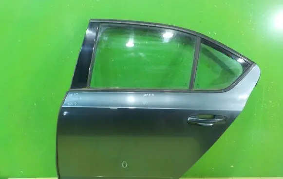 Skoda Octavia Mk3 (5E) Rear door LEWE