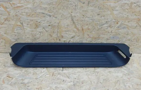Volkswagen Multivan T5 Rear sill trim cover 7H5863725D 2000131509