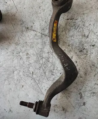 BMW 7 E65 E66 Front lower control arm/wishbone 6773173