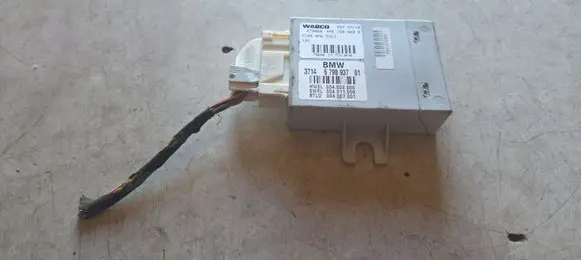BMW 5 F10 F11 Air suspension control unit module (rear) 004002000