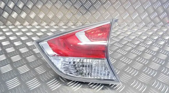 Tailgate rear/tail lights